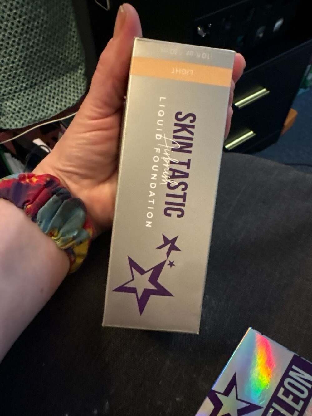 LWYA Skintastic Airbrush Liquid Foundation Light 1.0 fl oz